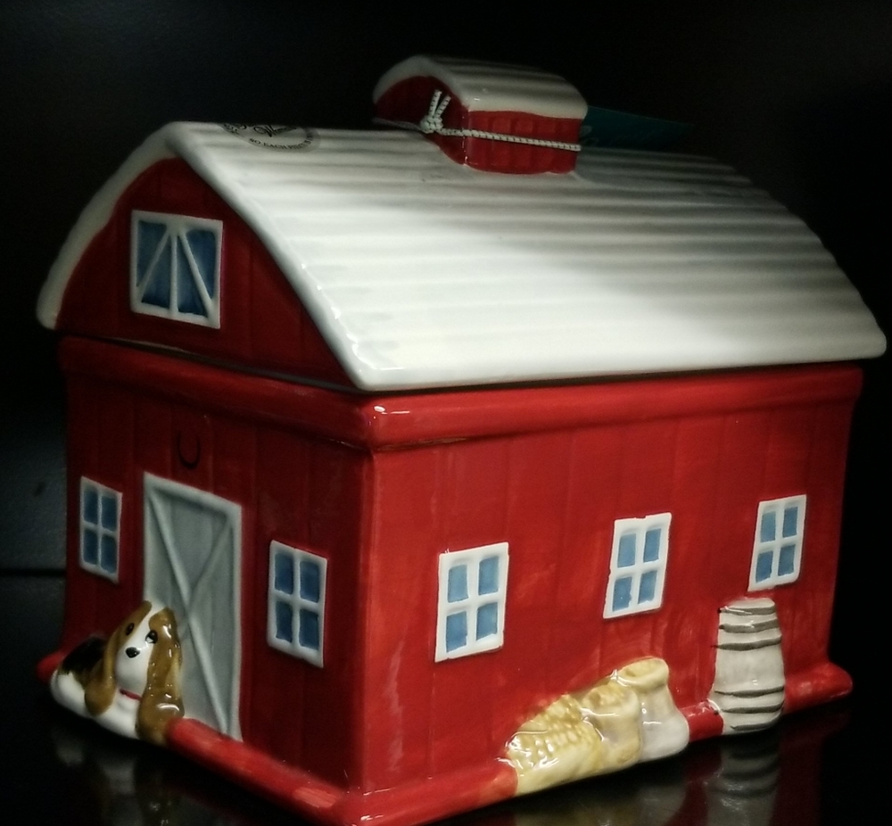Pioneer Woman Country Red Barn Dog Charlie Basset Hound Cookie Jar Stoneware
